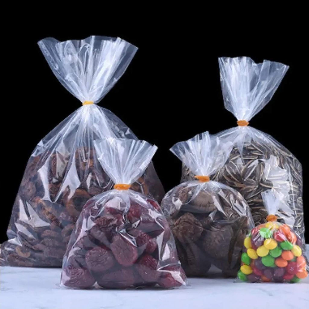 Bolsas plásticas transparentes de polietileno con frutos secos y dulces